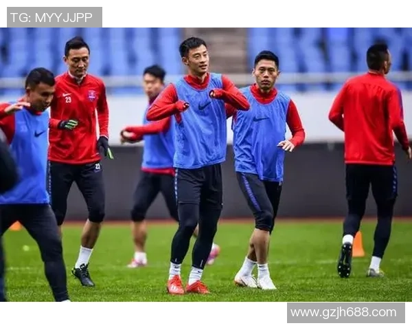 重庆足球队近期状态深度对比分析及未来发展趋势探讨